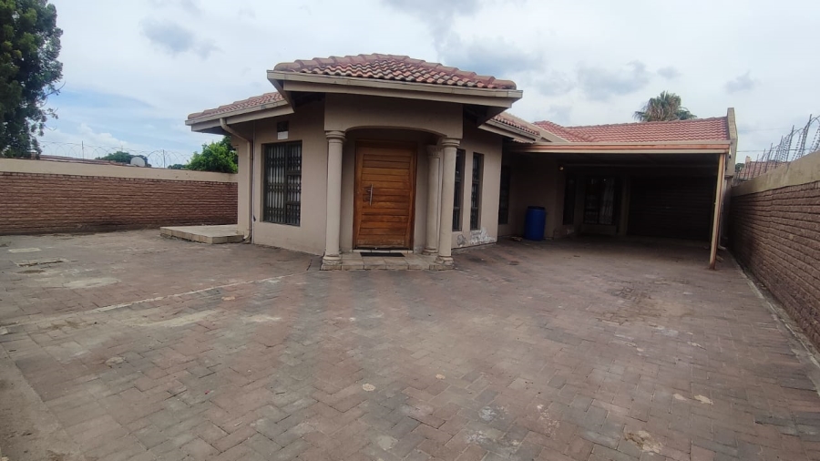 3 Bedroom Property for Sale in Karlienpark North West